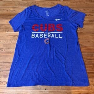Nike Chicago Cubs Baseball Shirt Women’s XL Blue Red White V-Neck